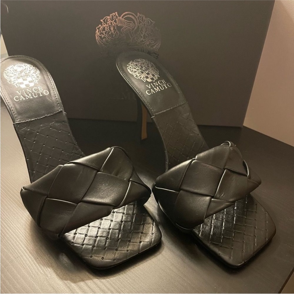 NWT Vince Camuto Black Heeled Sandals with Stiletto Heel